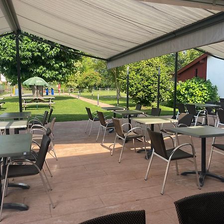 Saint-Jean-le-Vieux  Hotel Mendy מראה חיצוני תמונה